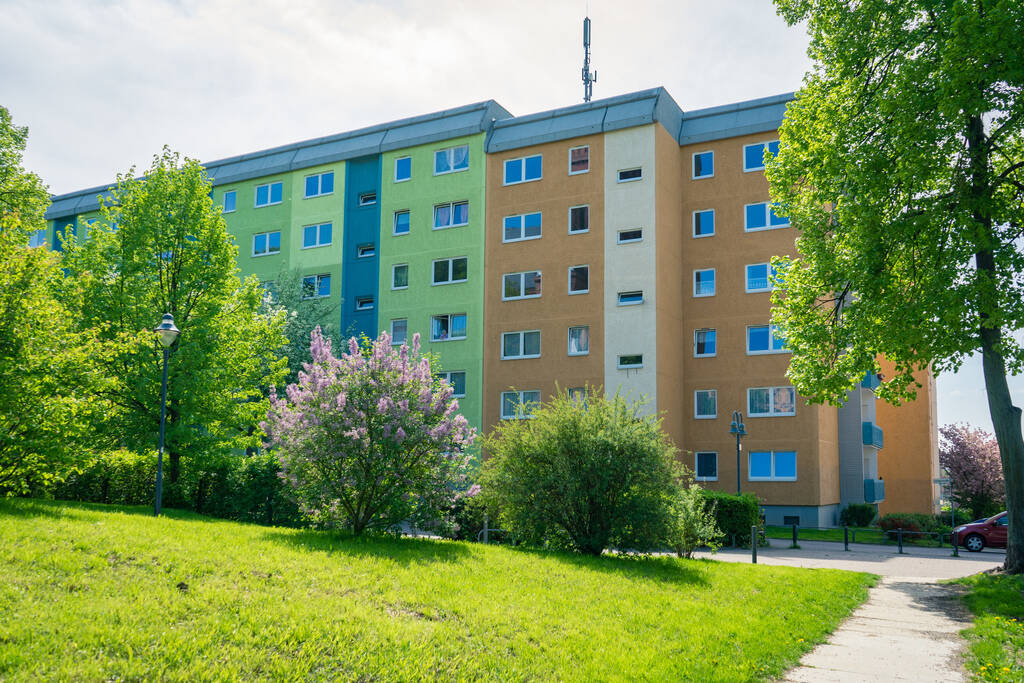 Helle 3-Raum-Wohnung mit offener Küche, 9130 Chemnitz (Hilbersdorf Sonnenberg Yorckgebiet Zentrum)
