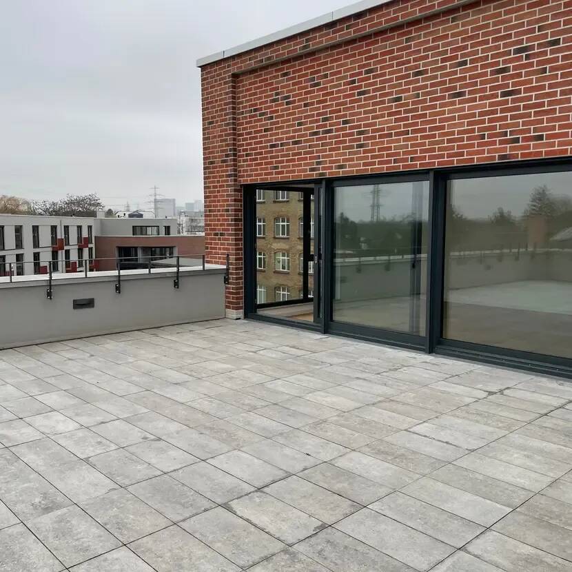 4-Zimmer-Loft mit 80 m² Dachterrasse & Ankleide – 172 m² in Frankfurt, 60489 Frankfurt am Main (Rödelheim)