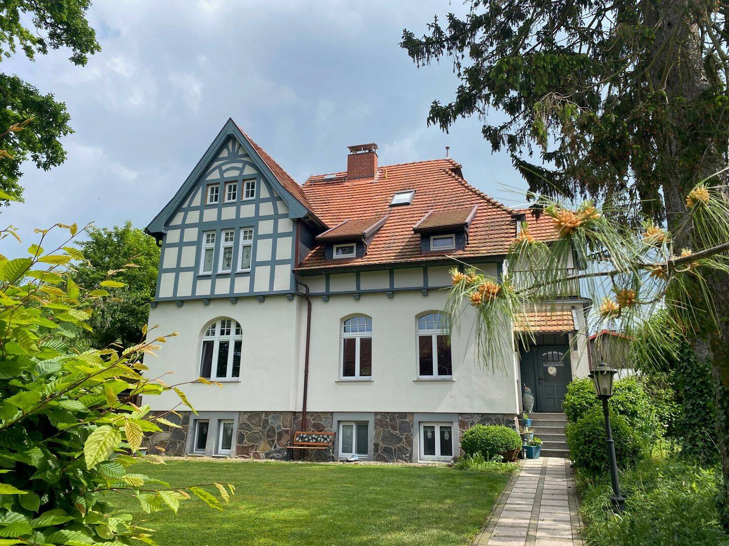 schöne 2-Zimmer-Maisonettewohnung in einem Mehrfamilienhaus nah dem Schloss „Bothmer“ in der Schlossstadt Klütz, 23948 Klütz