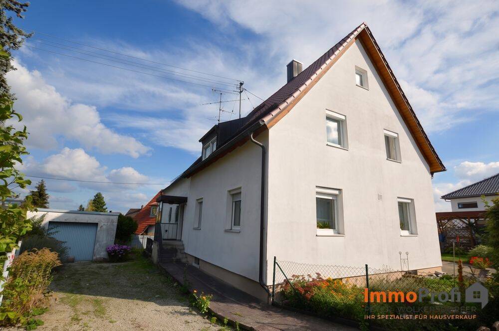 Sanierungsbedürftige Doppelhaushälfte mit großzügiger Dachterrasse, Garten und Garage mit Potential!, 86316 Friedberg
