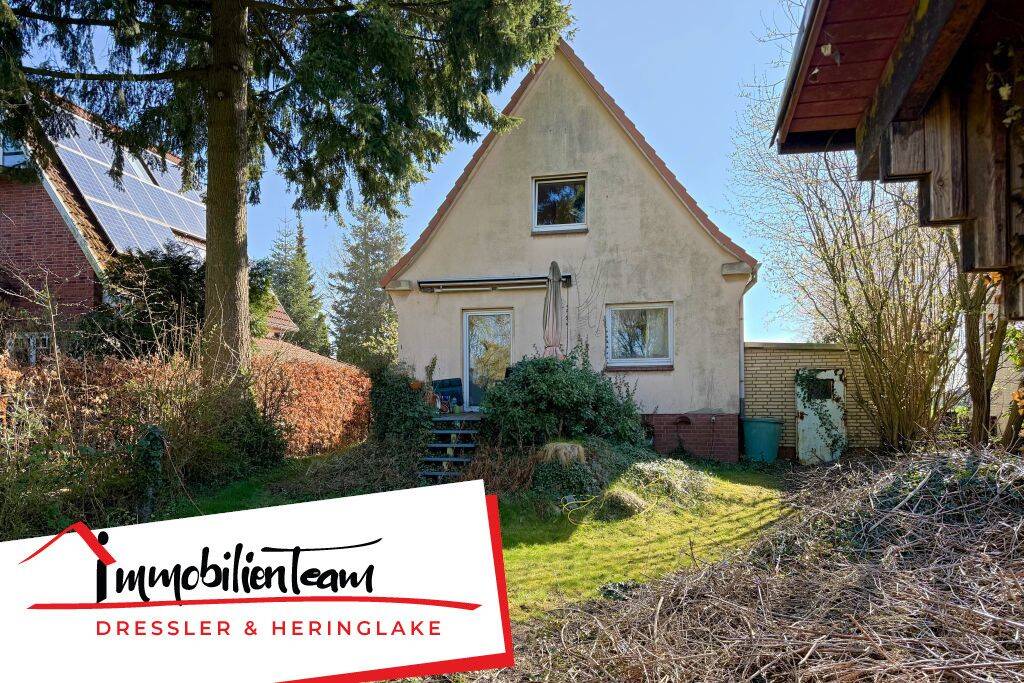 Platz für Visionen: Kleines Haus, ganz große Möglichkeiten auf 1.041 m² Grundstück in Halstenbek, 25469 Halstenbek