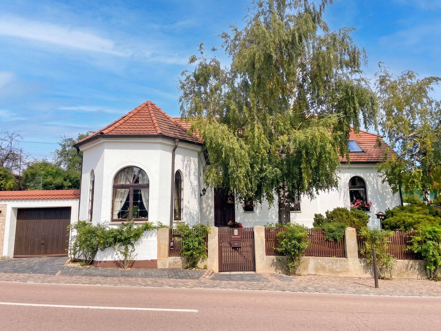 Einfamilienhaus mit historischem Charme und Weinberg-Blick, 6317 Seegebiet Mansfelder Land