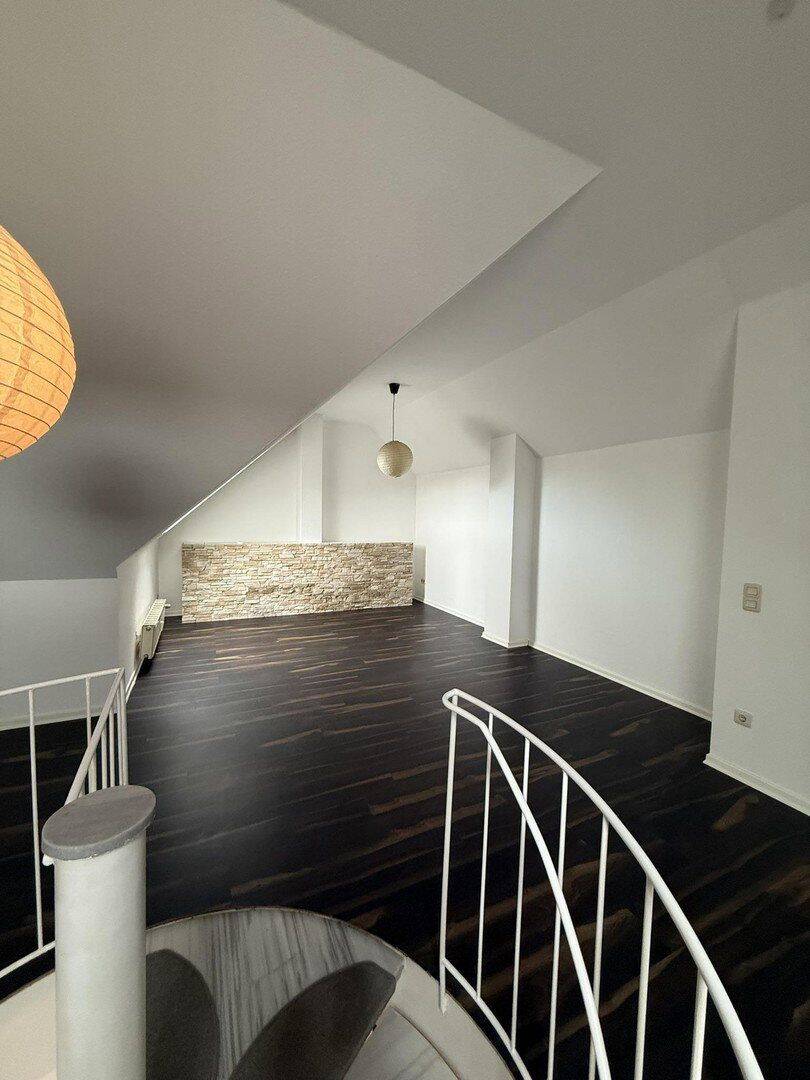 Maisonette-Charme unterm Dach – ruhige Lage in Grevenbroich, 41515 Grevenbroich