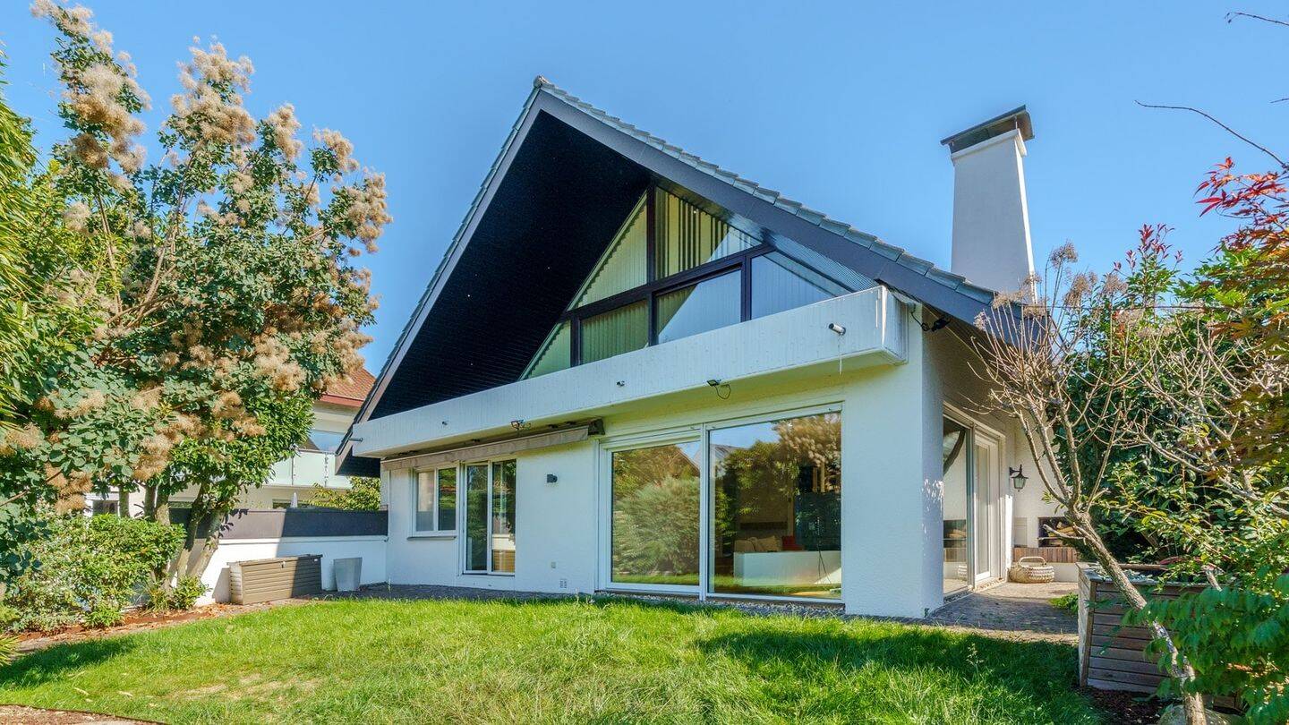 Großzügiges Wohnhaus im Ortskern von Wollmatingen mit Raum für Arbeit, Familie und Entwicklung, 78467 Konstanz