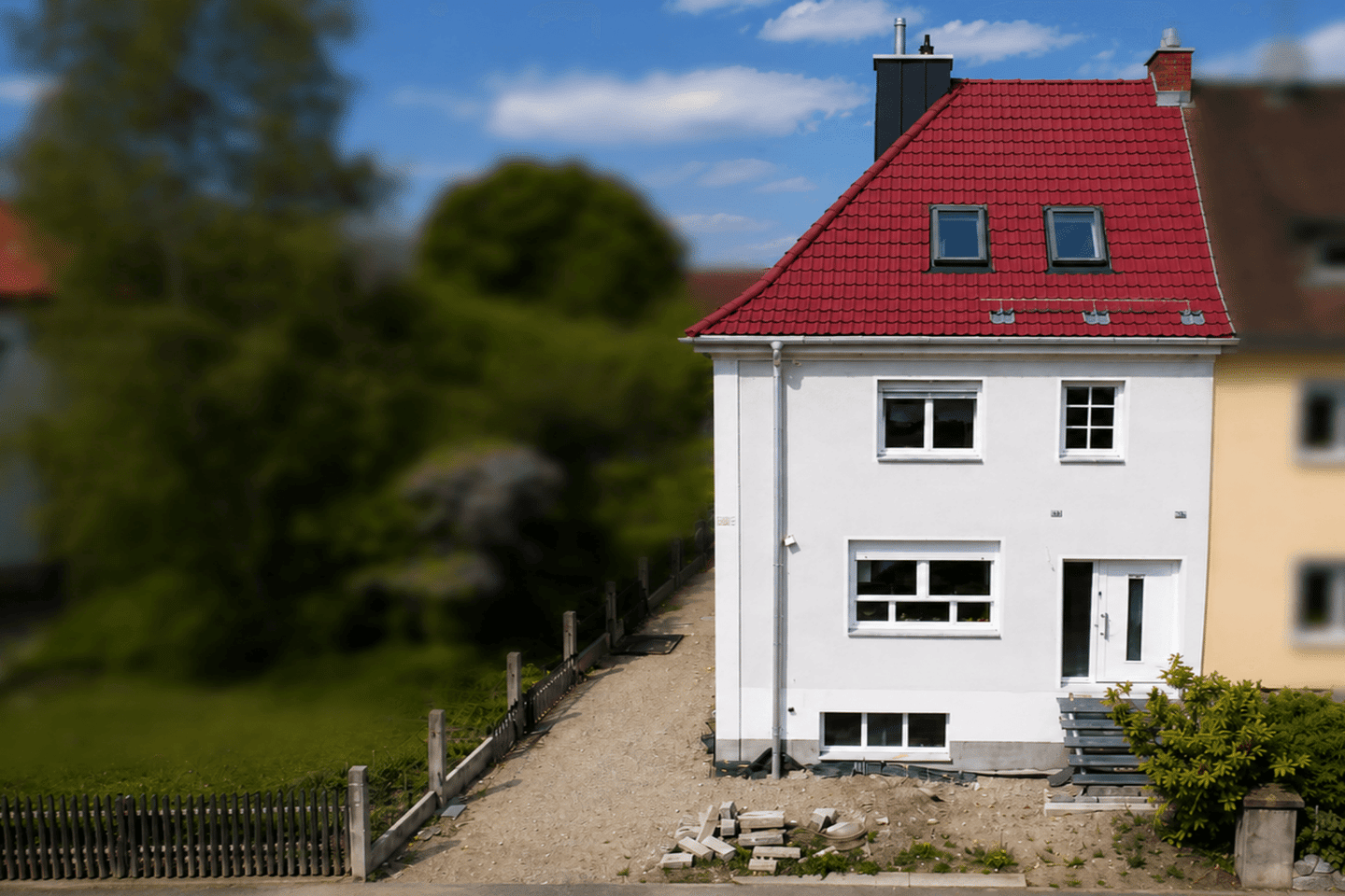 Kernsanierung 2025! Reihenendhaus mit PV- & E-Ladevorbereitung sowie 3.200-Liter-Zisterne, 87600 Kaufbeuren