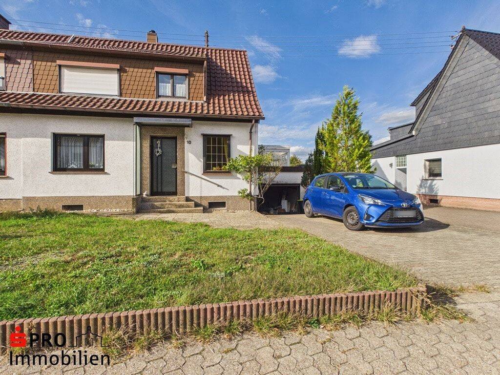 Charmante Doppelhaushälfte mit Garten in Friedrichsthal, 66299 Friedrichsthal