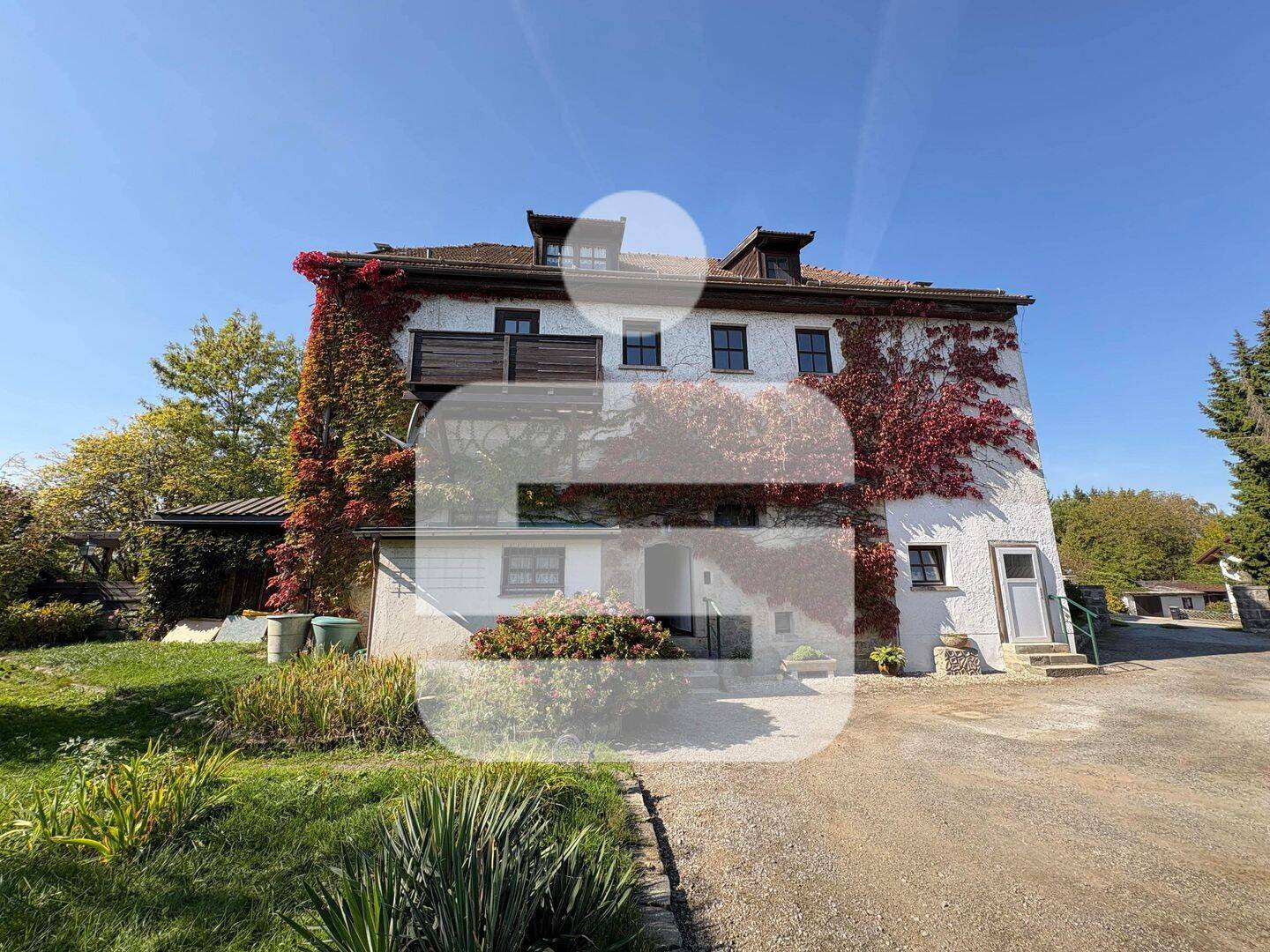 Altbaucharme in idyllischer Lage…! Gepflegte 3-Zimmerwohnung mitten in Hutthurm, 94116 Hutthurm