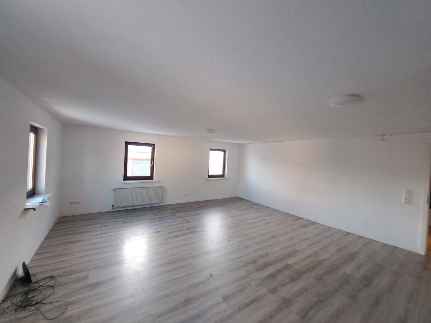 Gemütliche 3,5 Zi. Wohnung mit EBK/Stellplatz in Tuningen ab 1.11, 78609 Tuningen