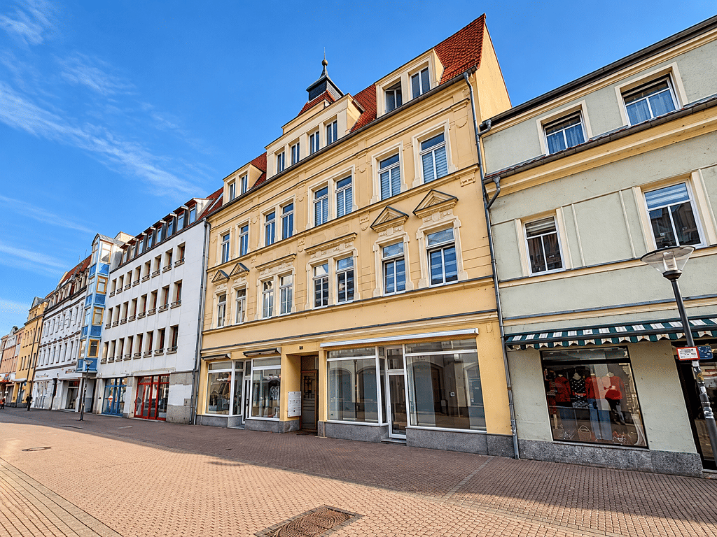 W1810 – 2 RW im Hinterhaus mit Blick ins Grüne, 1589 Riesa