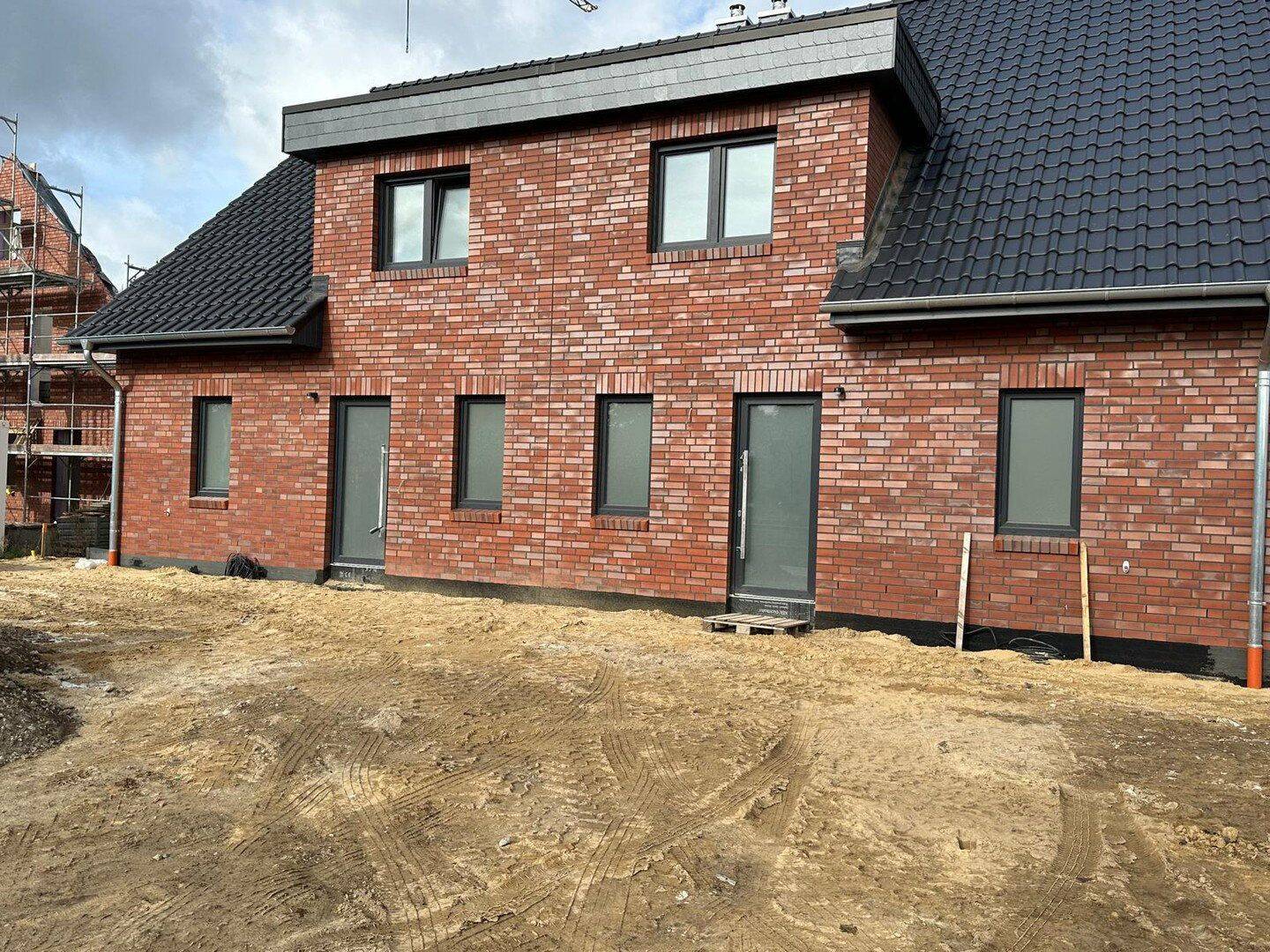 Erstbezug! Familienfreundlicher Neubau mit Garten – Doppelhaushälfte in Scharnebeck, 21379 Scharnebeck