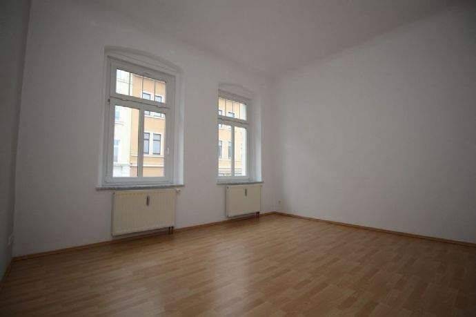 **Individuelle 4-Zimmer-Maisonette-Wohnung im Erdgeschoss zu vermieten**, 8523 Plauen