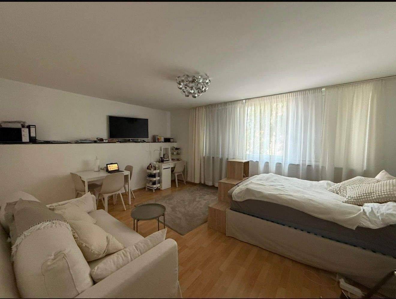 1ZW WOHNUNG WANNENBAD EBK AM WILHELMSPLATZ BLEICHSTR FUSSLÄUFIG S BAHN BUSSE ALDI DM REWE FUSSGÄNGERZONE, 63065 Offenbach am Main (Offenbach am Main)