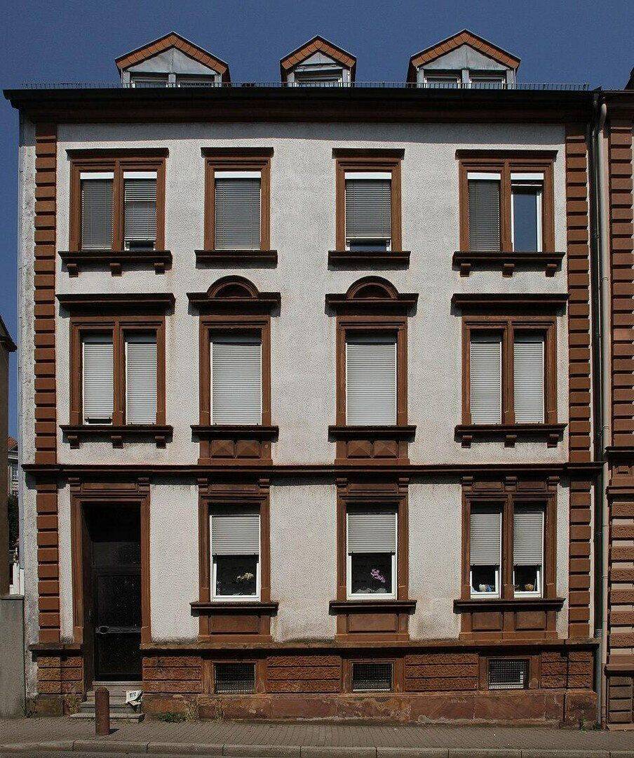 Helle 4-Zimmer-Altbauwohnung in zentraler Lage von Pirmasens, 66953 Pirmasens (Innenstadt)