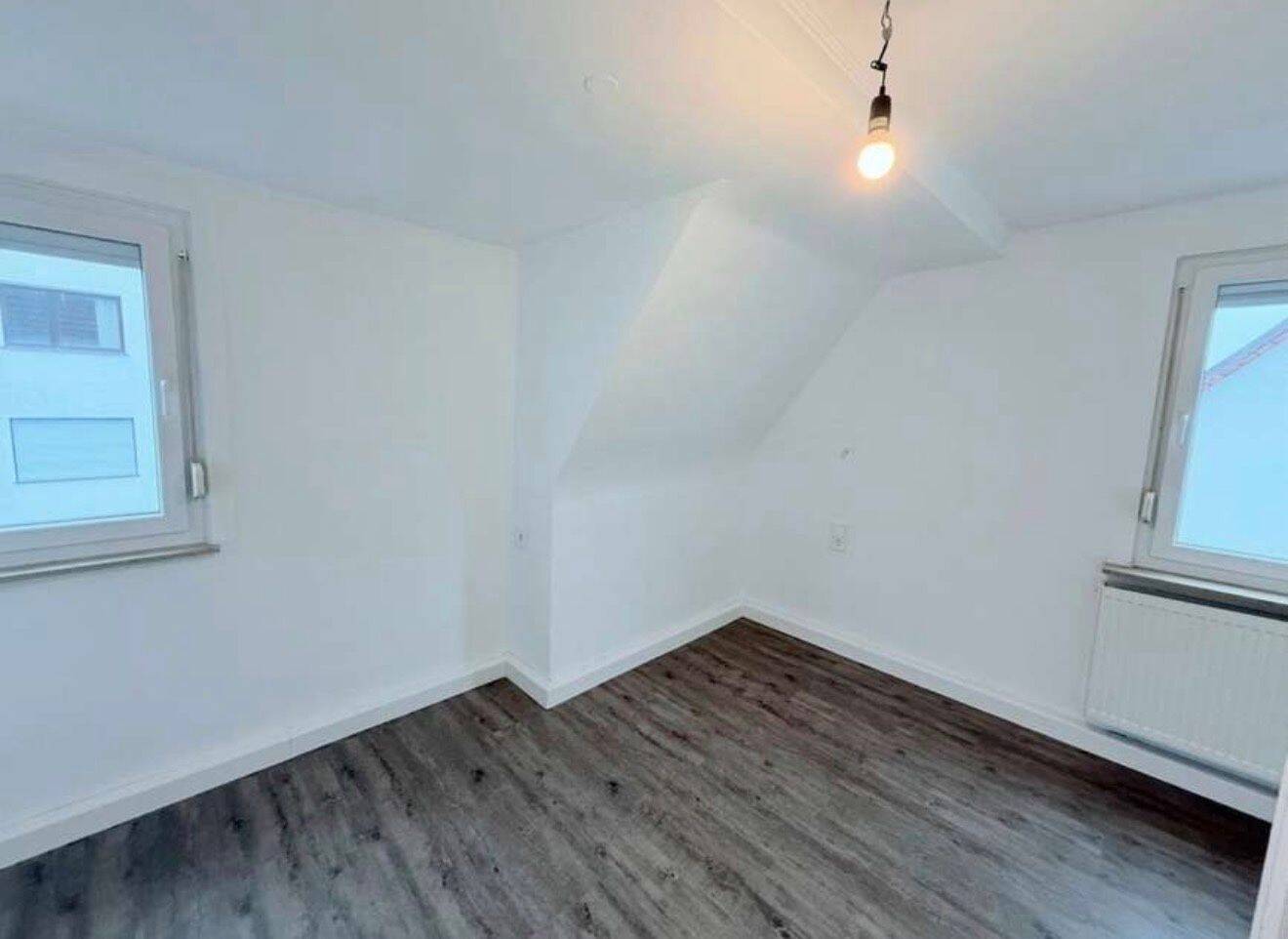 helle 2,5 Zimmerwohnung 52qm in Asperg, 71679 Asperg