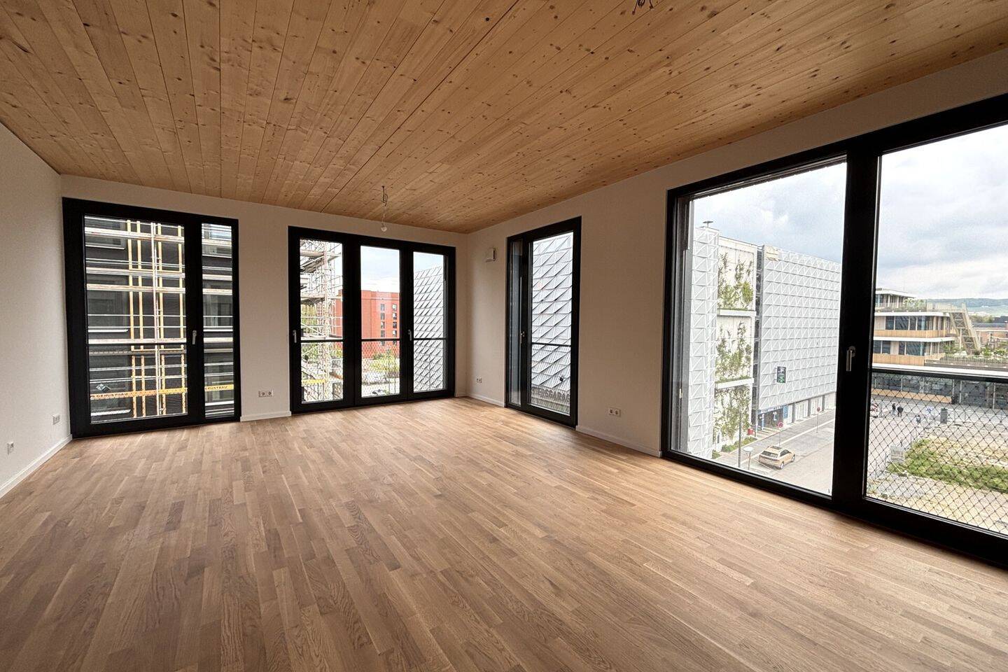 Hochwertiger Wohnkomfort: 3-Zimmer-Wohnung mit EBK & TG-Stellplatz, 74076 Heilbronn (Heilbronn Neckarbogen)