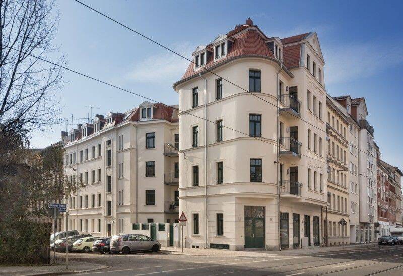Hochwertig sanierte 4-Zimmer-Wohnung im Dachgeschoss mit Loggia, Fußbodenheizung und Parkett !, 4315 Leipzig (Neustadt-Neuschönefeld Sellerhausen-Stünz Volkmarsdorf)