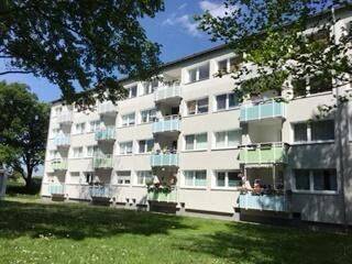 Wohnglück – renovierte und sanierte 3-Zimmer-Wohnung mit Balkon, 47279 Duisburg