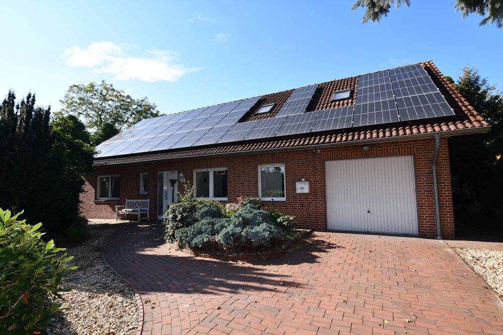 Viel Platz zum Leben – Wohnhaus mit Kamin und Wintergarten in ruhiger Lage in Benstrup, 49624 Löningen