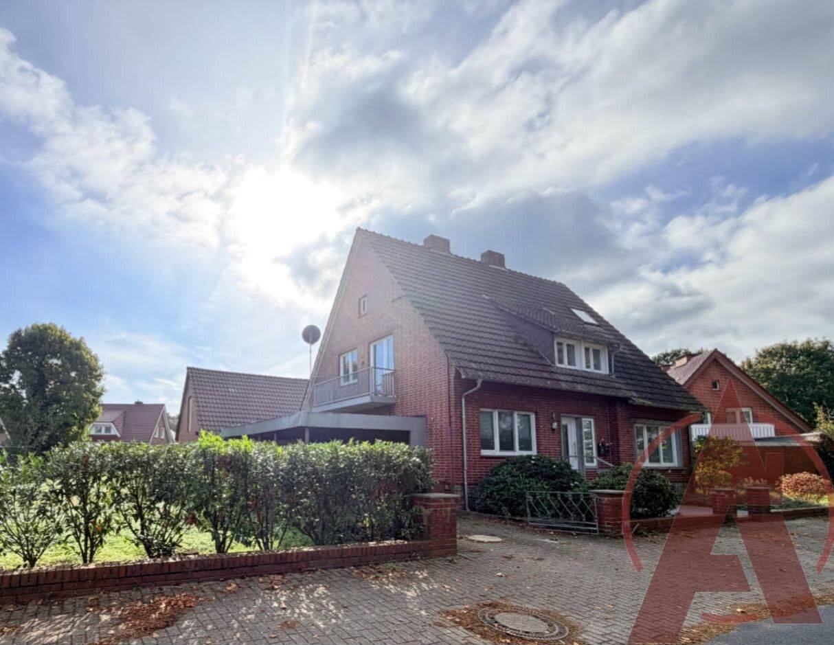 Freistehendes Zweifamilienhaus in schöner Wohnsiedlung mit modernisierter Ausstattung, 49744 Geeste