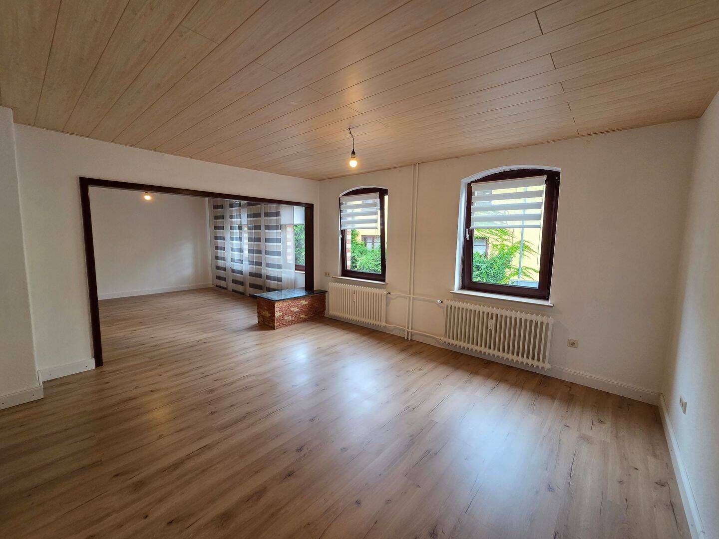 gepflegte familiengeeignete 5-Zimmer Maisonette-Wohnung in ruhiger Wohngegend am Stadtrand von Kassel in idyllischer Lage, 34128 Kassel (Harleshausen Jungfernkopf Kirchditmold)