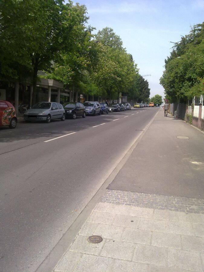 Eine besonders schöne Dachgeschosswohnung für eine Person, 70469 Stuttgart (Feuerbach Zuffenhausen)