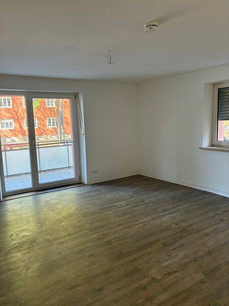 Familienglück: weitläufige 3-Zimmer-Wohnung, 80687 München (Laim Pasing-Obermenzing)