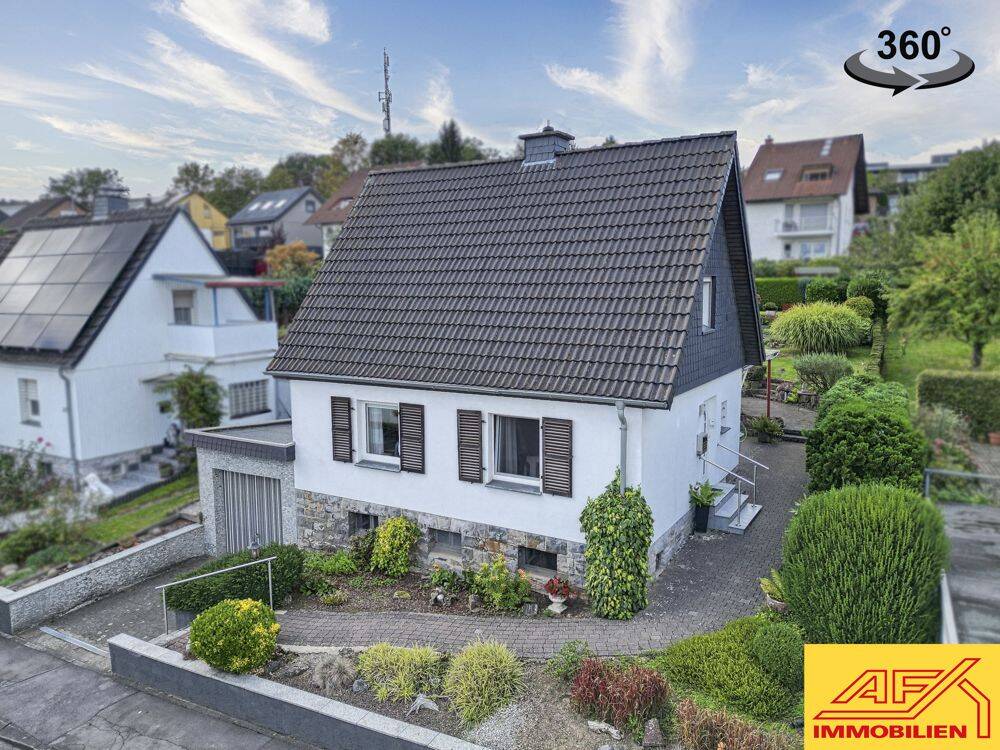 Arnsberg – Gemütliches EFH mit Garage und Wintergarten!, 59821 Arnsberg