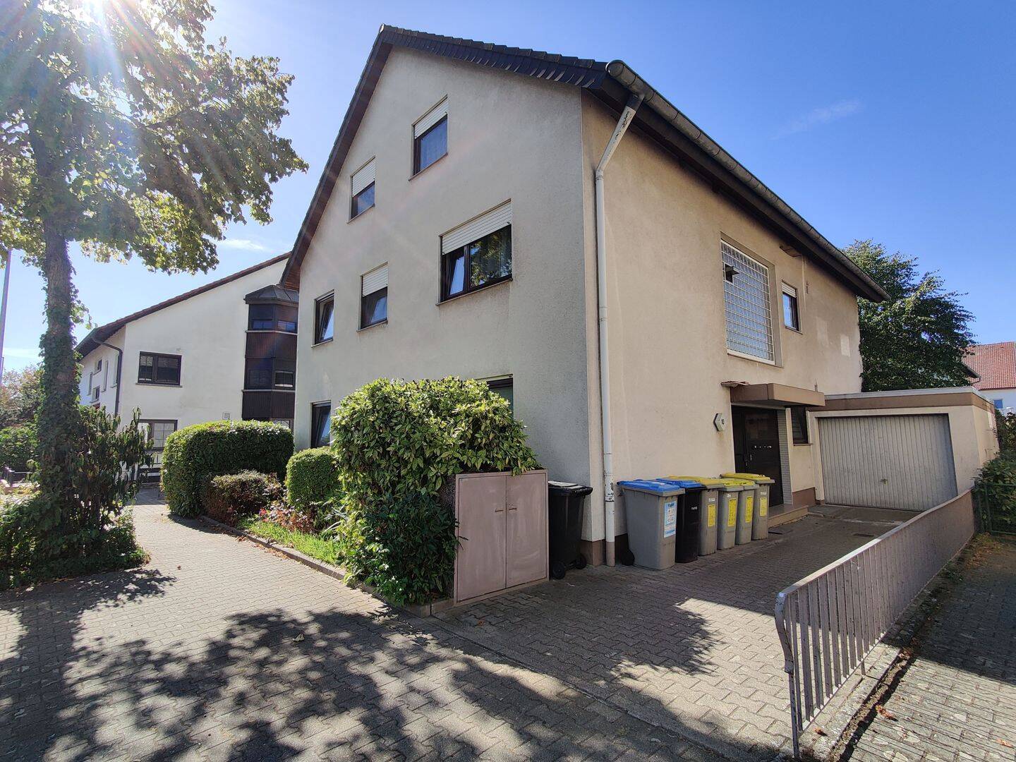 Familienfreundliche 5-Zimmer-Wohnung in Mannheim-Seckenheim, 68239 Mannheim (Seckenheim)