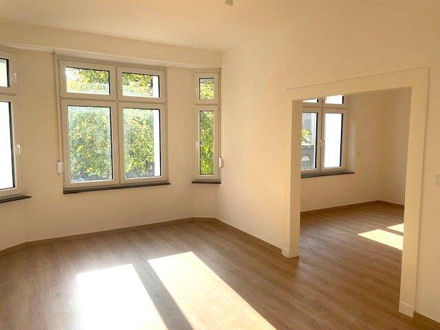 Stilvolle Altbauwohnung in Toplage am Bunten Garten – kernsaniert mit vielen Highlights, 41063 Mönchengladbach (Eicken Großheide Stadtmitte Windberg)