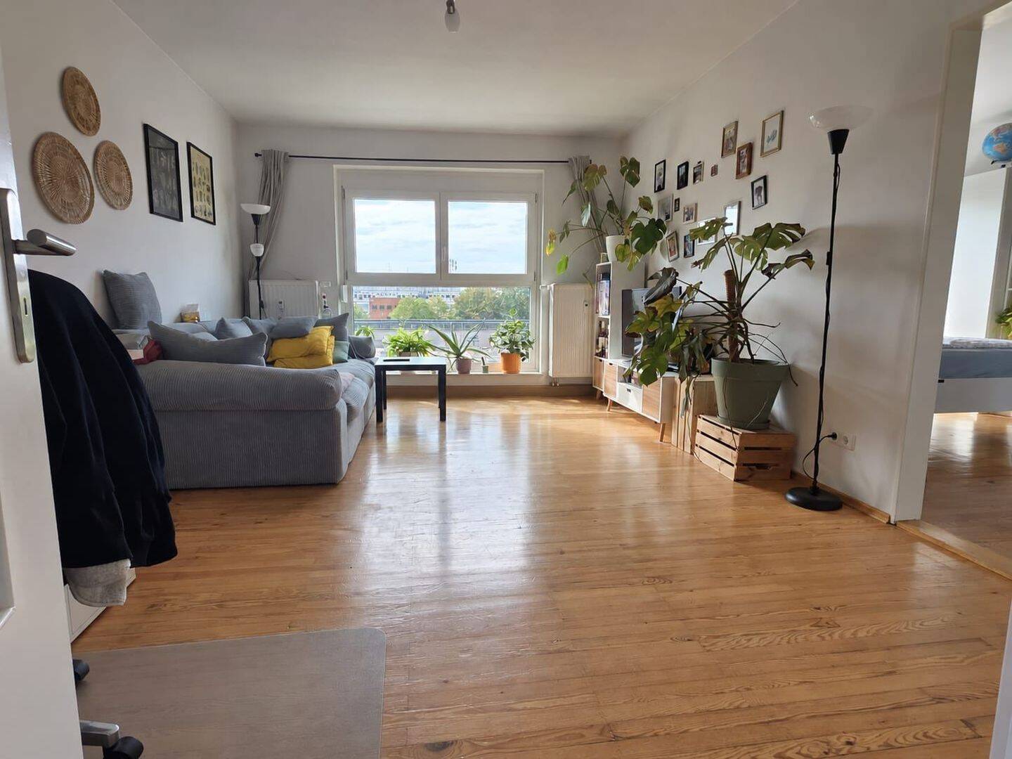 Helle 2 Zimmerwohnung mit sonnigem Balkon und Einbauküche, 90489 Nürnberg (Gärten bei Wöhrd Rennweg Veilhof Wöhrd)
