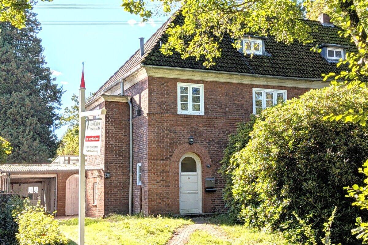 BERGSTEDT: DHH/Kaffeemühle – sanierungsfähig ca.135m² Wohnfl. / 1.200m² in ruhiger SW-Lage, 22359 Hamburg (Wandsbek Bergstedt Rahlstedt Volksdorf)