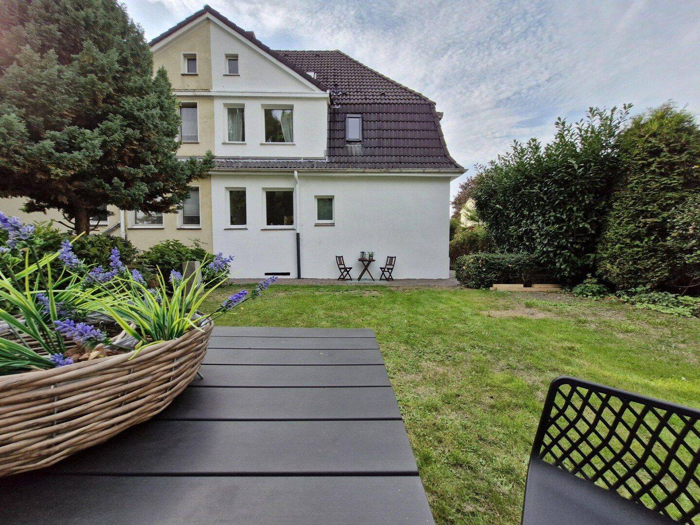Doppelhaushälfte mit großem Garten (vollständig renoviert), 45141 Essen (Frillendorf Nordviertel Stoppenberg)