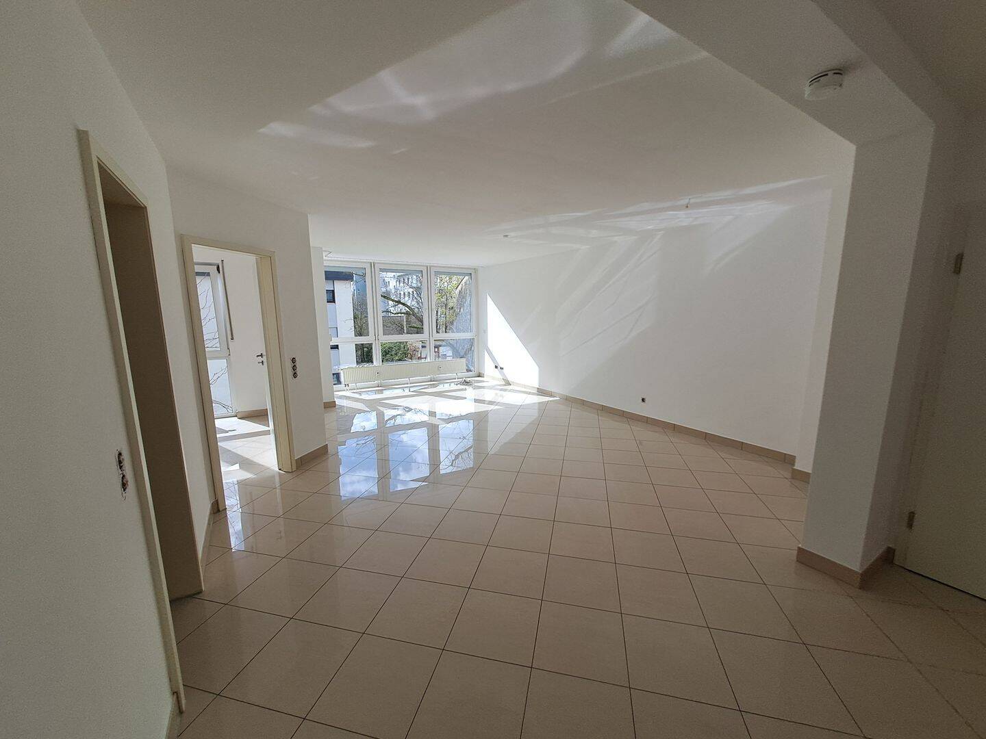 Moderne 3 Zimmer Wohnung zentrumsnah, 63067 Offenbach am Main (Kaiserlei Offenbach am Main)