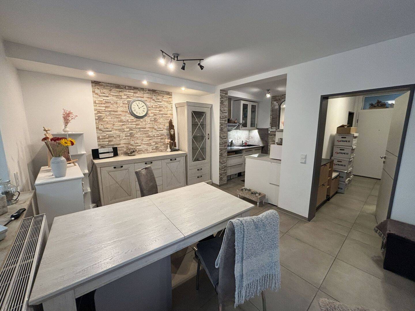 Renovierte Erdgeschosswohnung auf Erbbaurechtsgrundstück mit Loggia in zentraler Lage von Rheine!, 48429 Rheine
