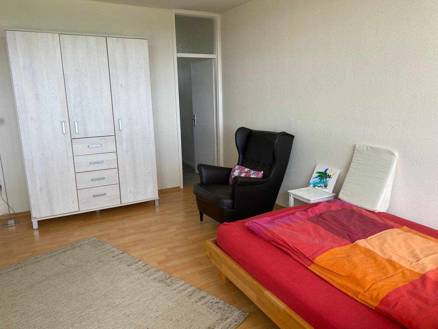 Gemütliche 1-Personen Wohnung, zentral gelegen zur Kurzzeitmiete, 91054 Erlangen (Burgberg Erlangen-Nord Erlangen-Ost Innenstadt Sieglitzhof)