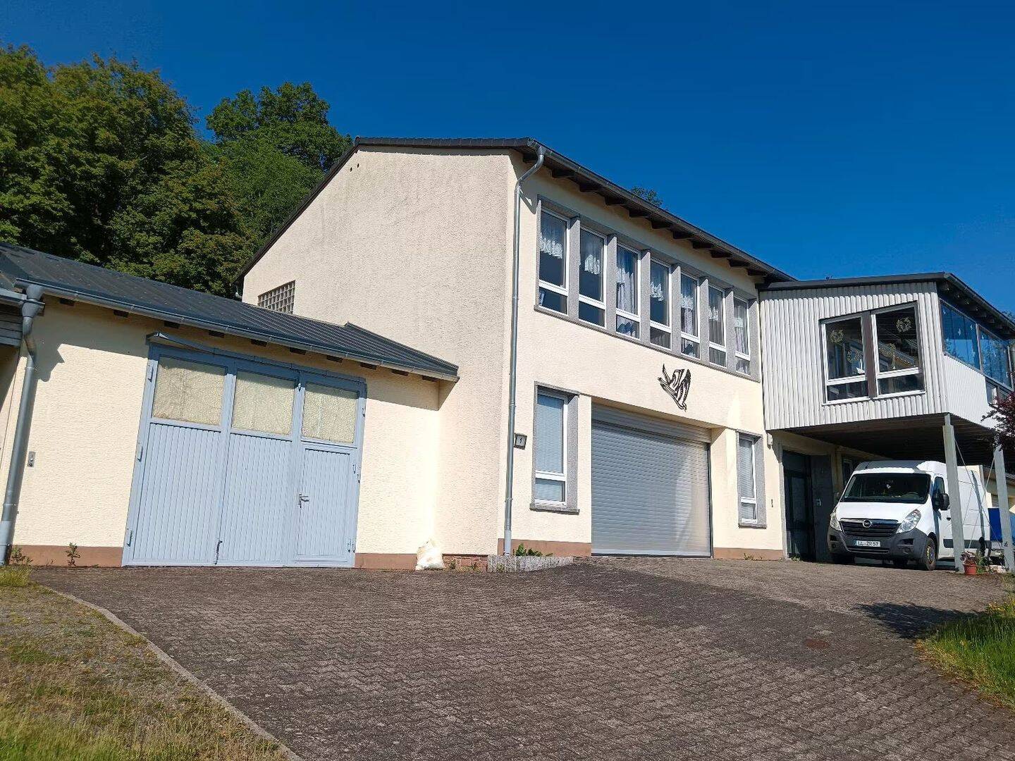 Ehemaliges Schulhaus in ruhiger Aussichtslage mit viel Potenzial, 55767 Gimbweiler