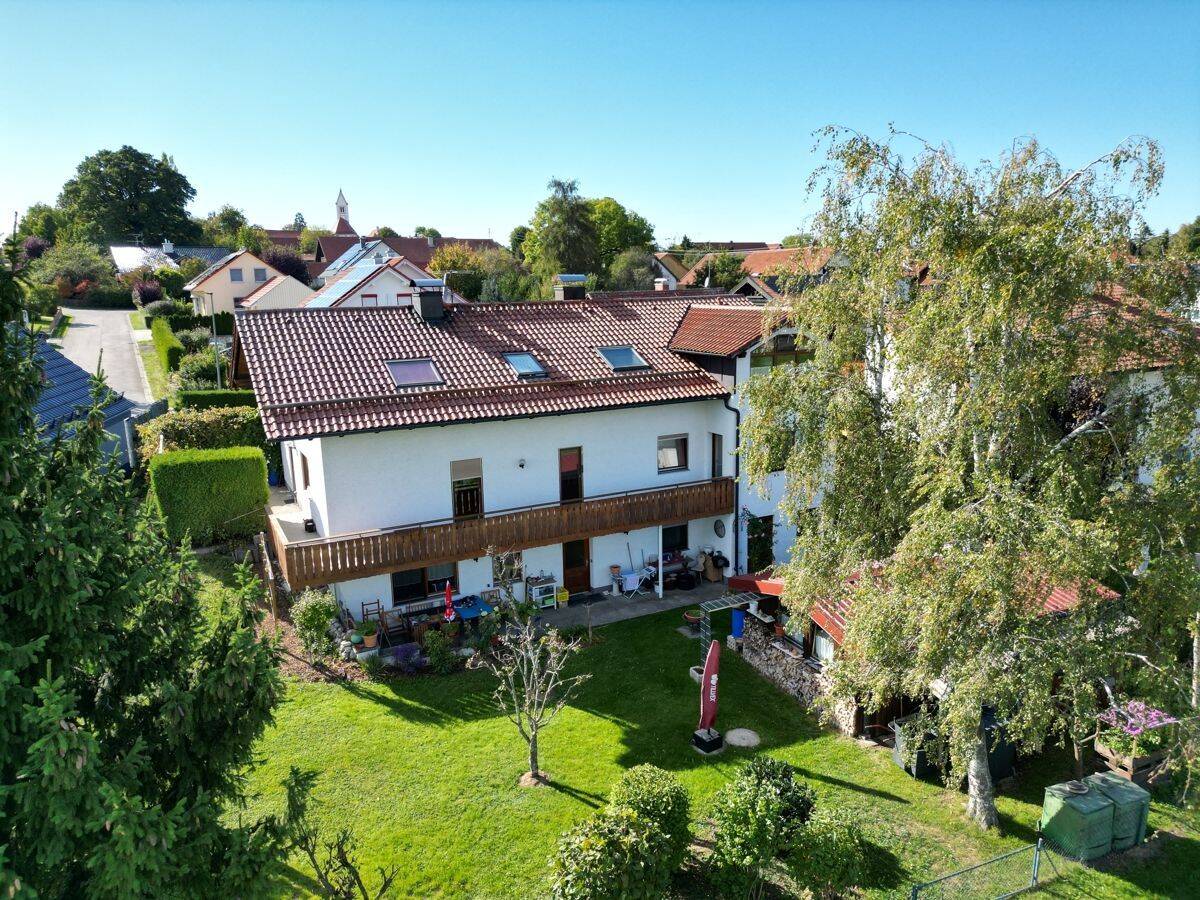 Viel Platz für Ihre Wohnideen: 122 m², großer Balkon und Garage in Vilgertshofen, 86946 Vilgertshofen