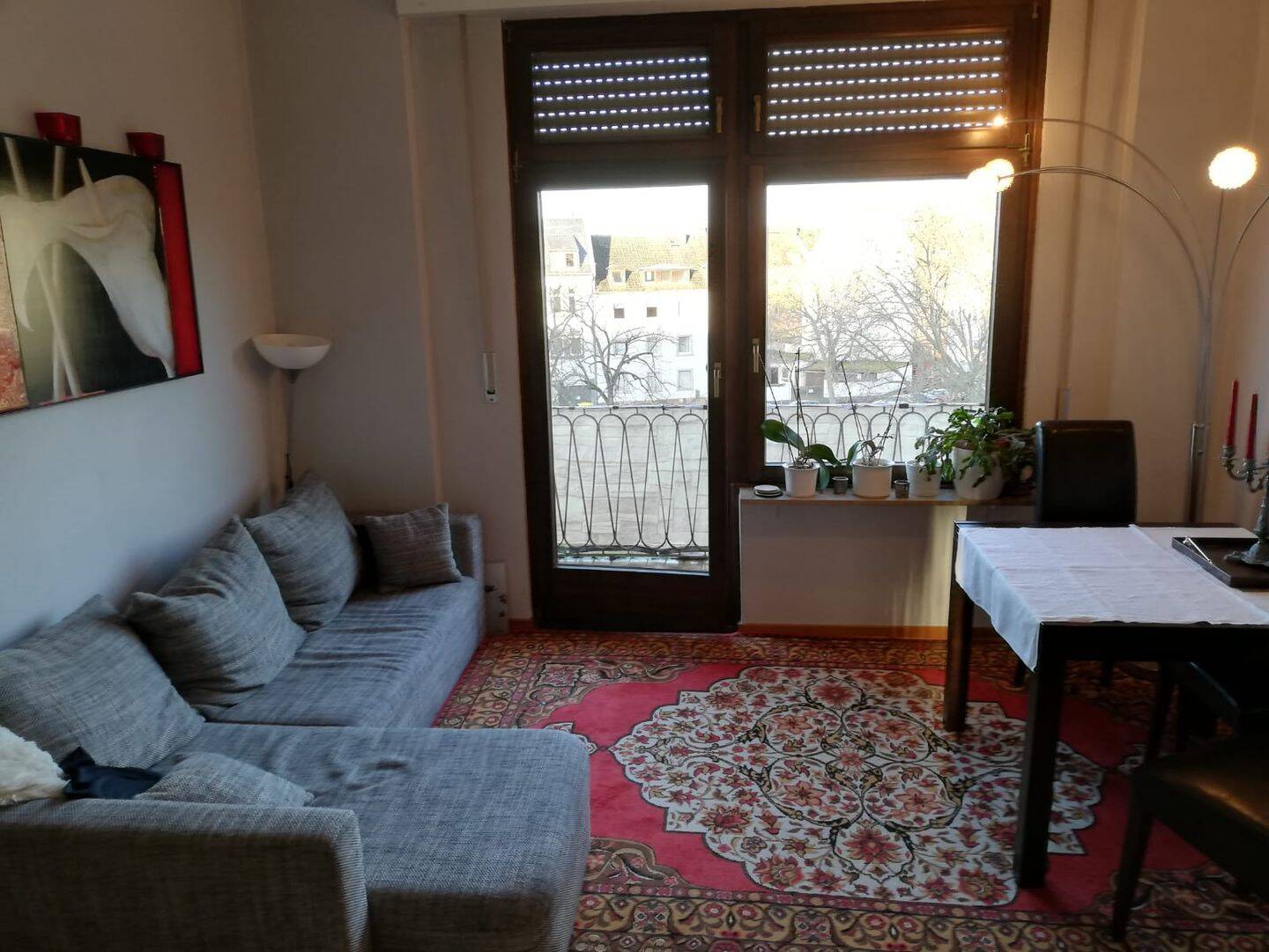 schöne 2-Zimmer-Singlewohnung in Zentraler Lage, 55252 Wiesbaden (Mainz-Kastel)