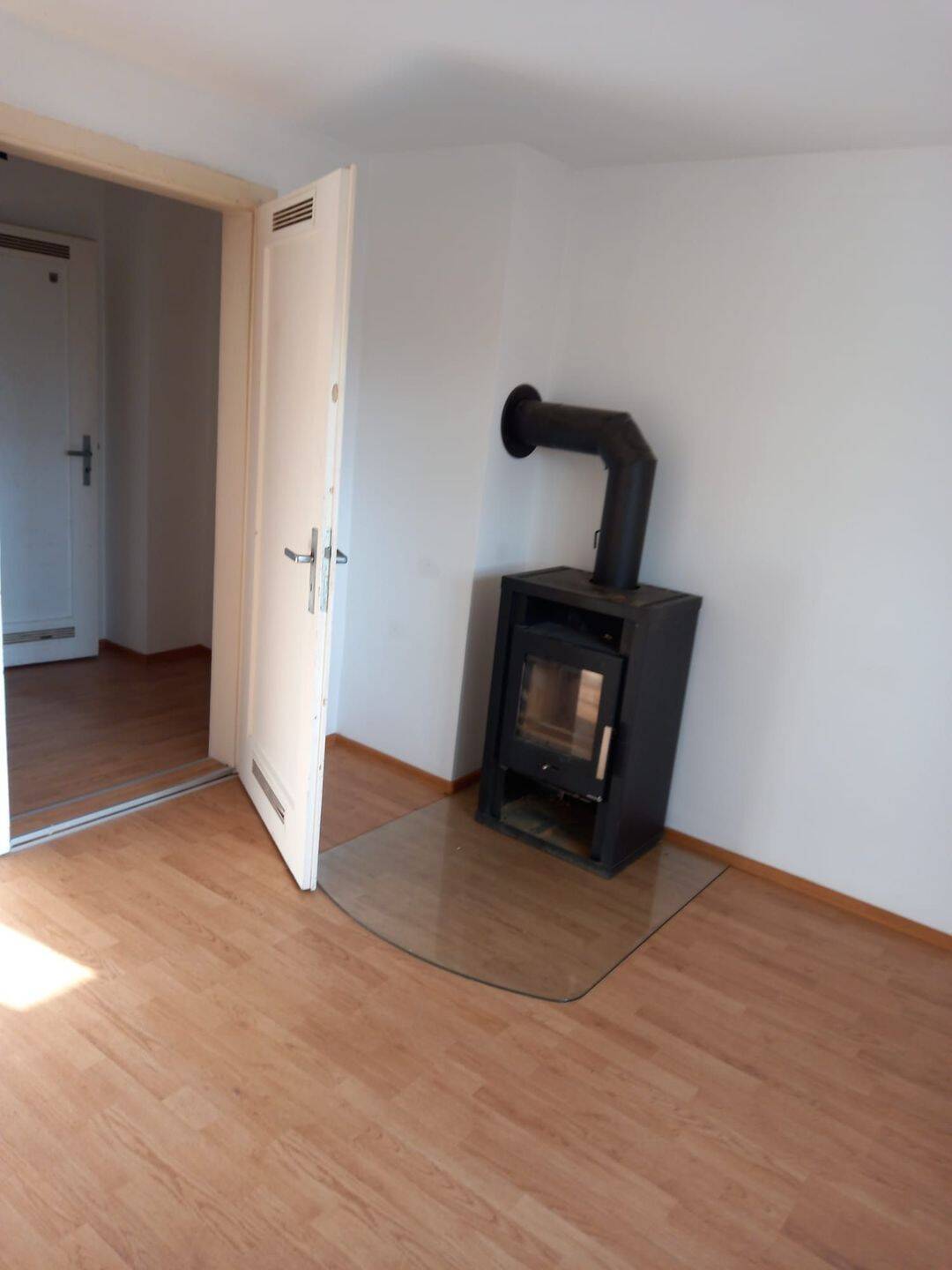 Charmante Dachgeschosswohnung in Eschwege zu vermieten, 37269 Eschwege