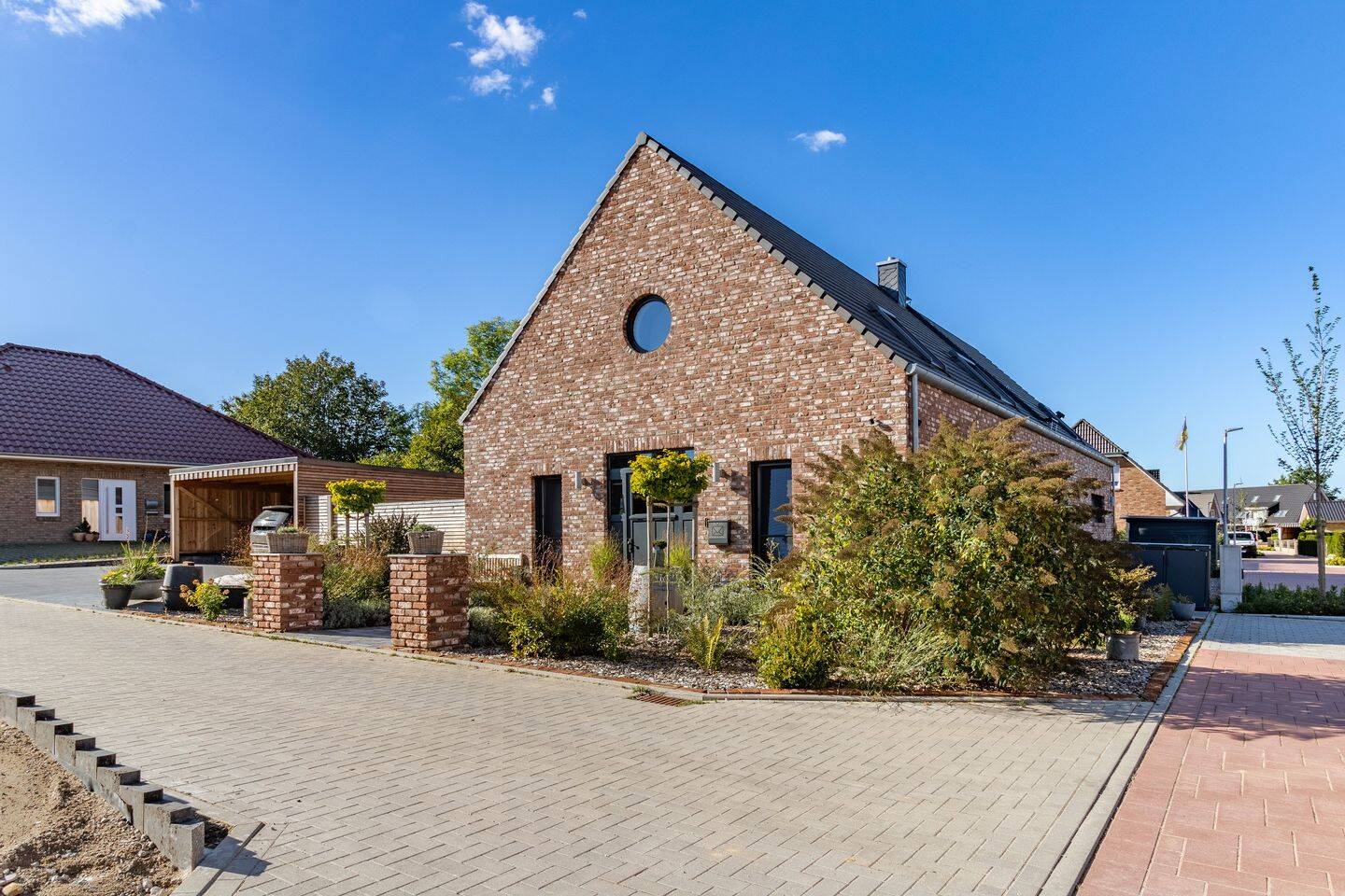 Loft trifft Finca: außergewöhnliches Zuhause mit mediterranem Garten und modernster Technik, 23898 Labenz