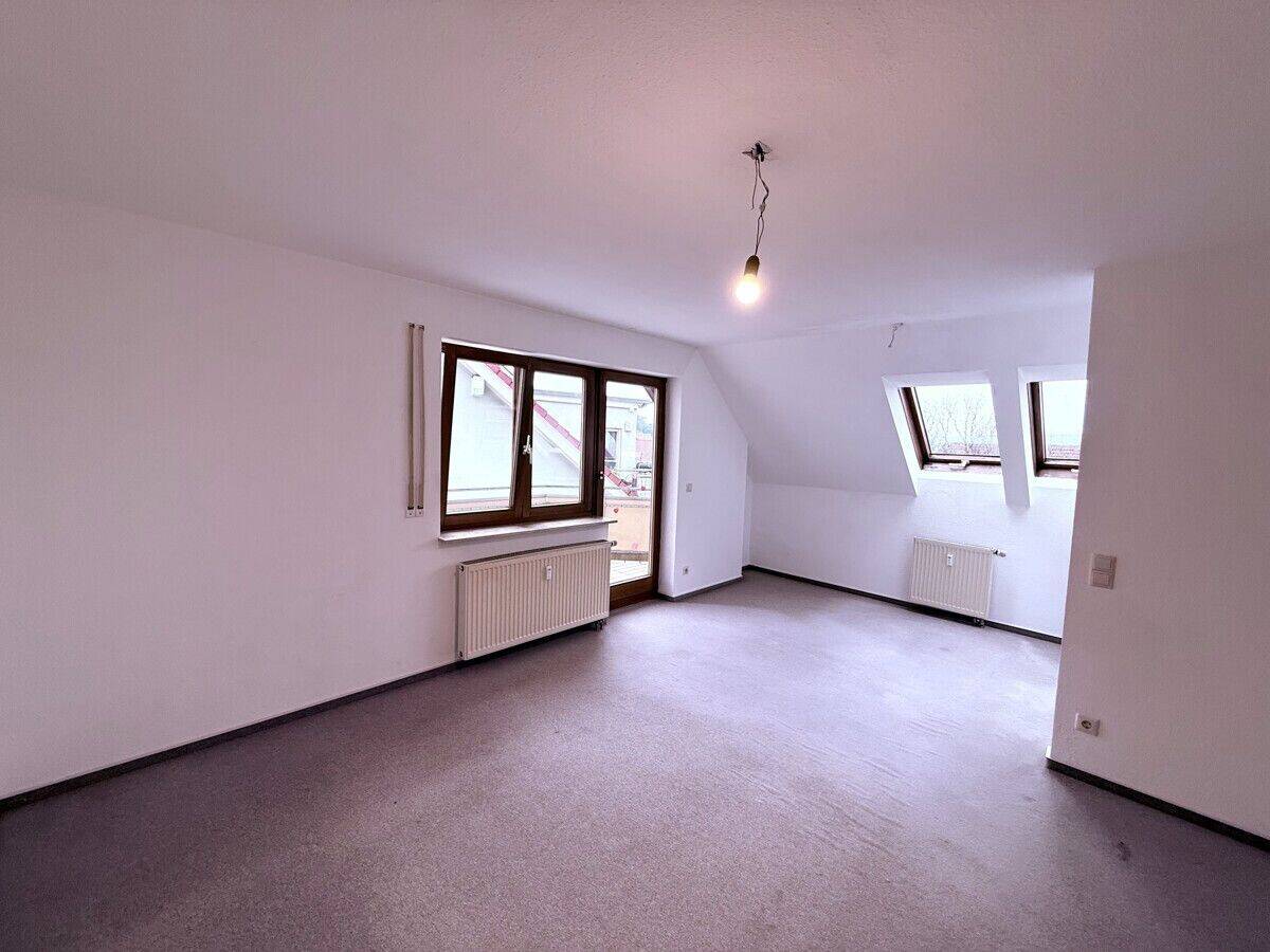RENOVIERUNGSBEDÜRFTIGE 2-ZIMMERWOHNUNG MIT TIEFGARAGENSTELLPLATZ, 74906 Bad Rappenau