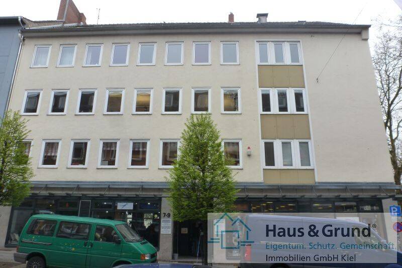 Geräumige 3-Zimmer Wohnung in Kieler Altstadt zu vermieten!, 24103 Kiel (Altstadt Damperhof Exerzierplatz Vorstadt)