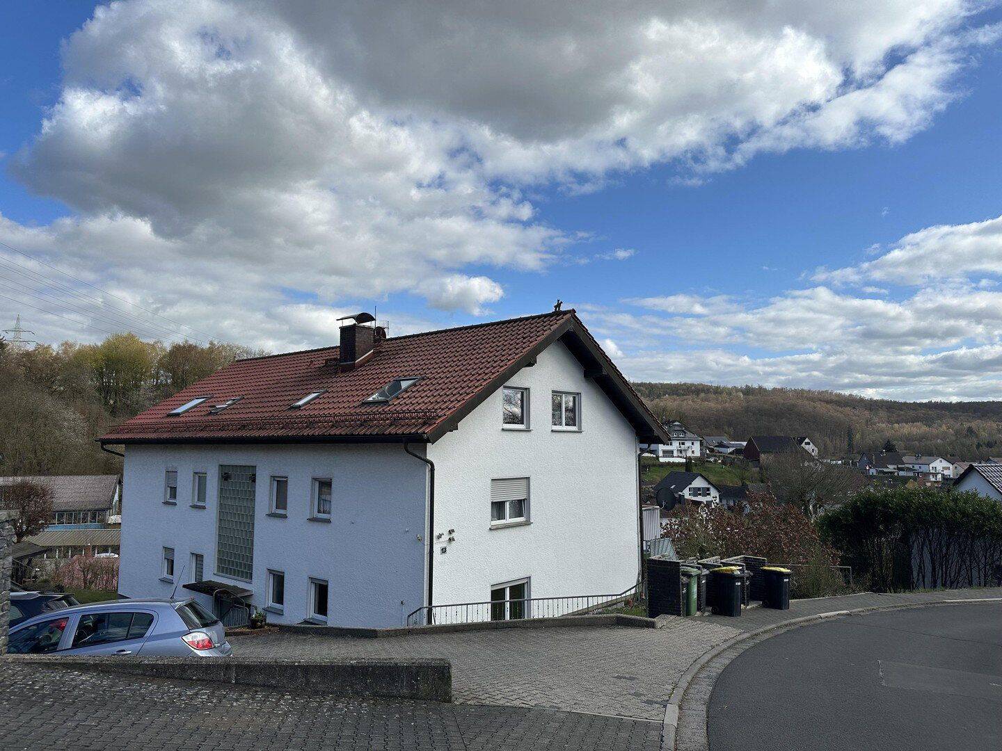 Vollständig sanierte Wohnung im Hochparterre mit Balkon und toller Aussicht zu vermieten, 63683 Ortenberg