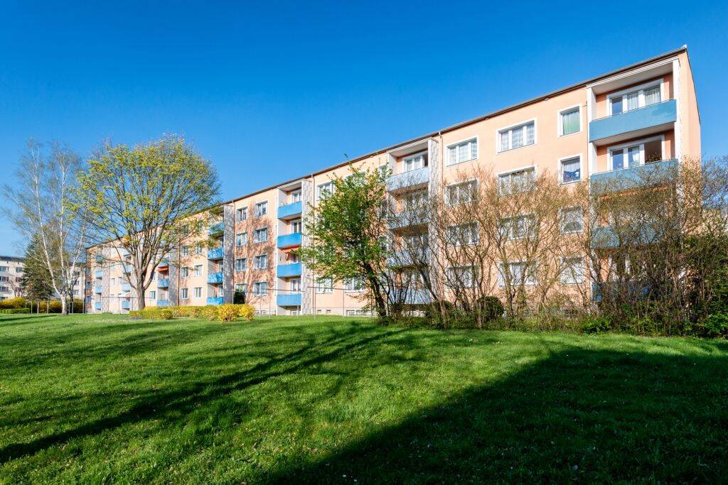 3-Raum-Wohnung mit Balkon in zentraler Lage von Gorndorf, 7318 Saalfeld/Saale