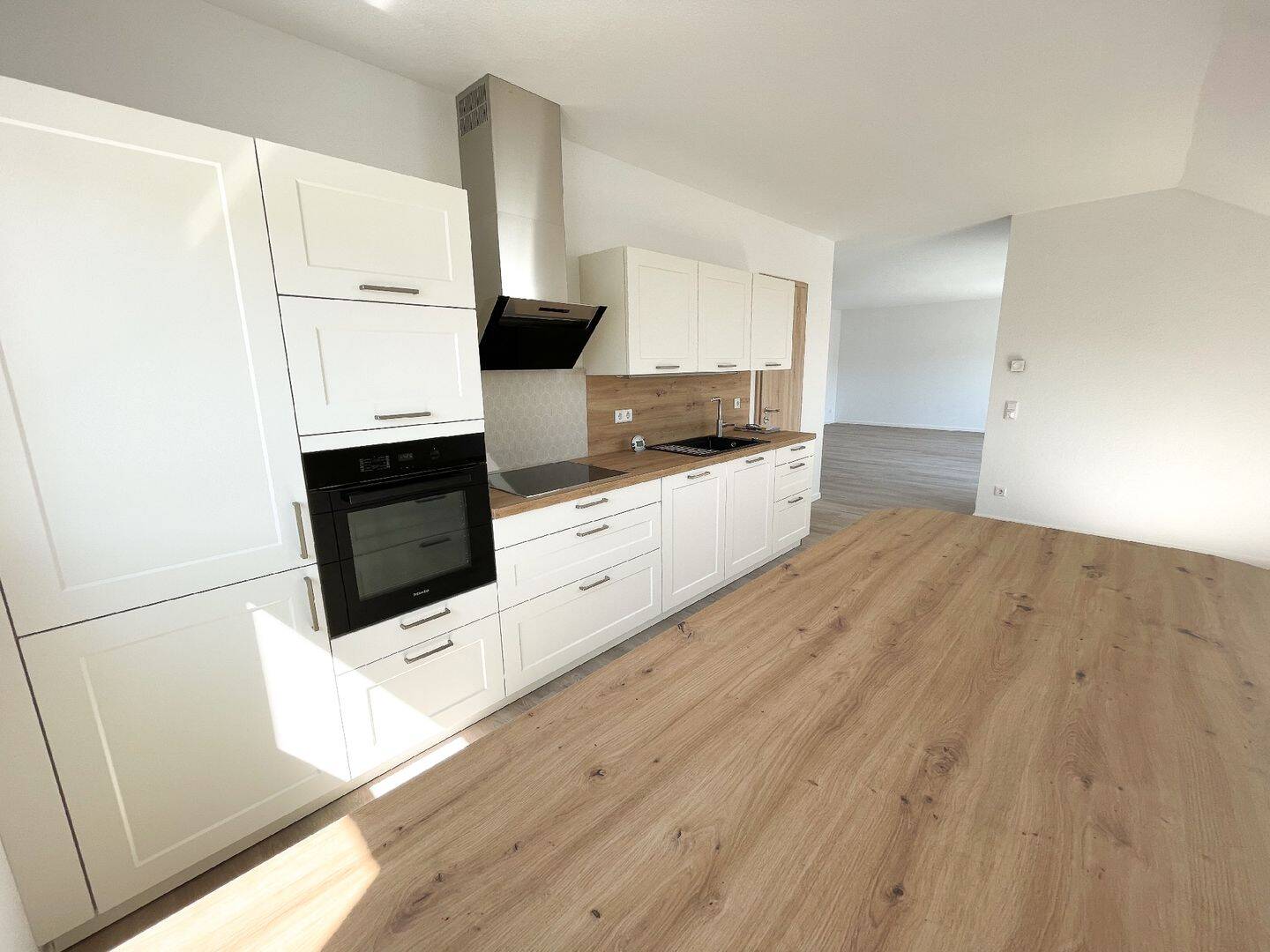 3-Zimmer-Penthousewohnung mit hochwertiger Ausstattung – Barrierefrei, 35080 Bad Endbach