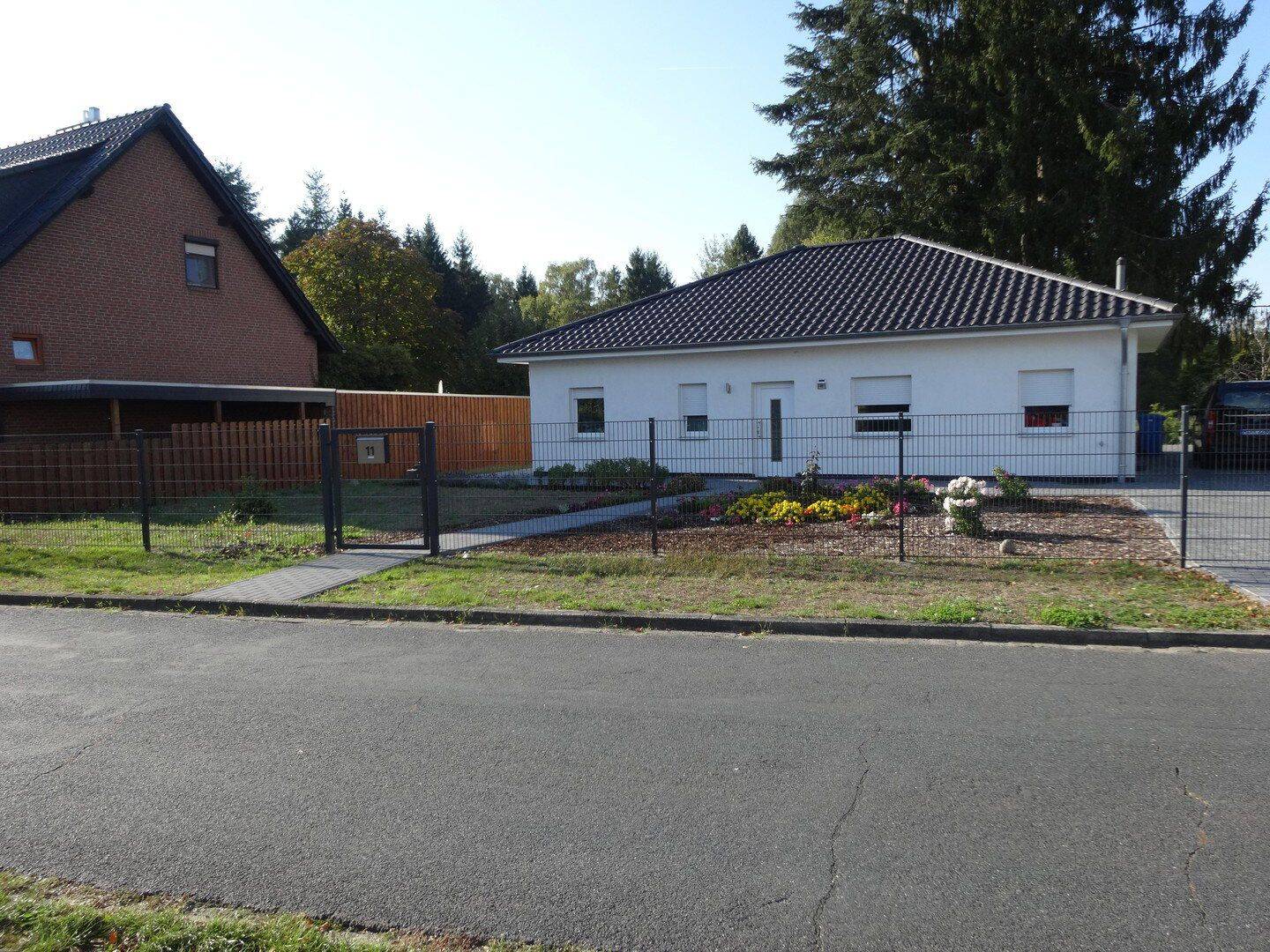 Moderner 3-Zimmer-Bungalow mit großem Grundstück /4654 m2 und direktem Zugang zum Wald, 29367 Steinhorst