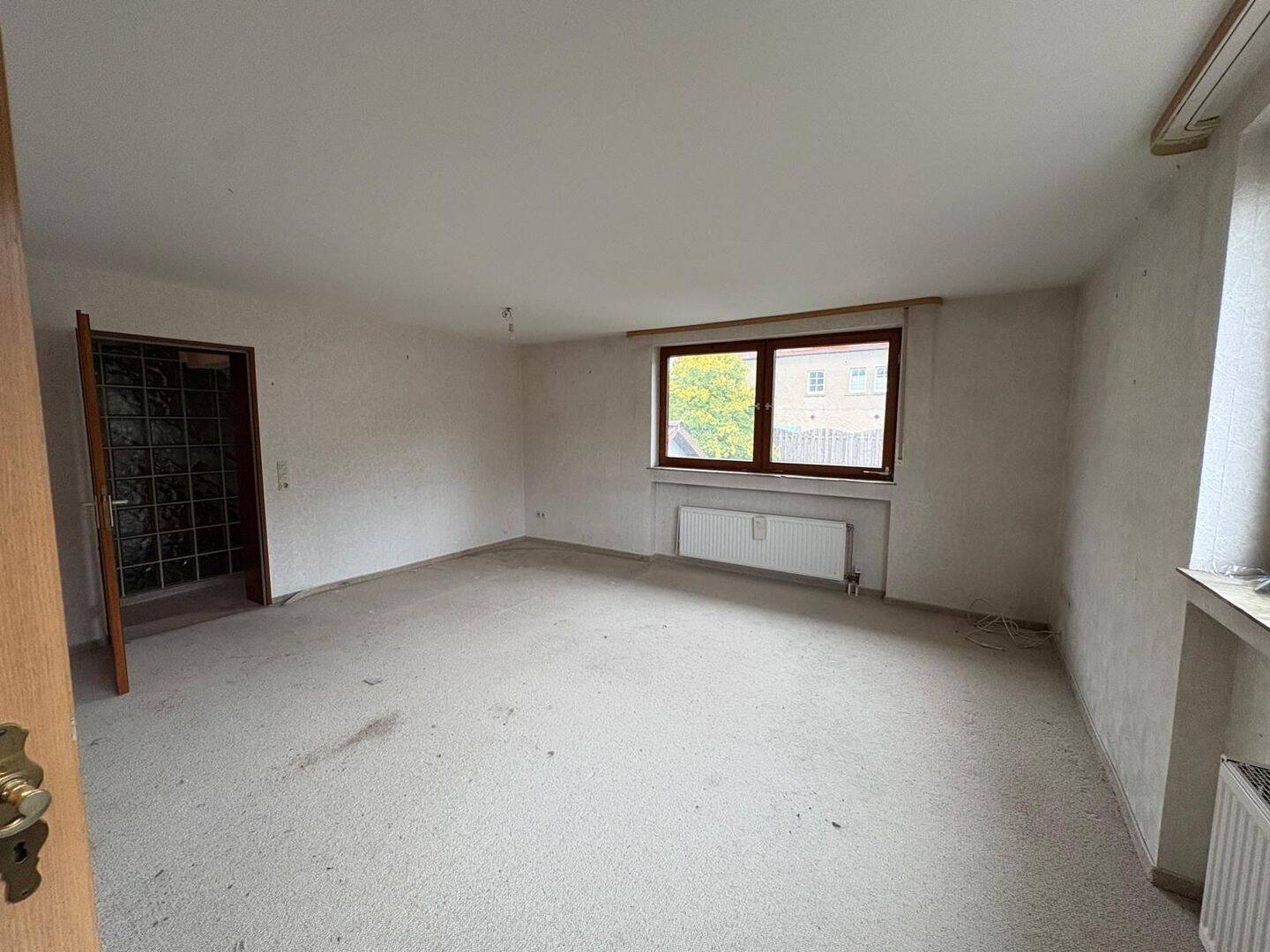 Haus für Macher und Schrauber.: 130 m² Wohnfläche, Wohnmobilgarage, Werkstatt und Ausbaupotenzial, 74575 Schrozberg