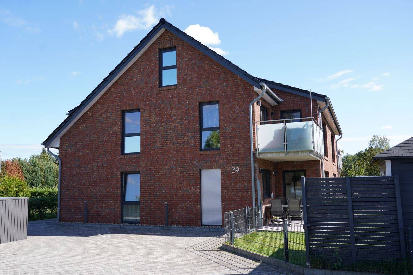 * Erdgeschosswohnung mit Terrasse & eigenem Garten * – in guter Wohnlage von Sievershausen, 31275 Lehrte