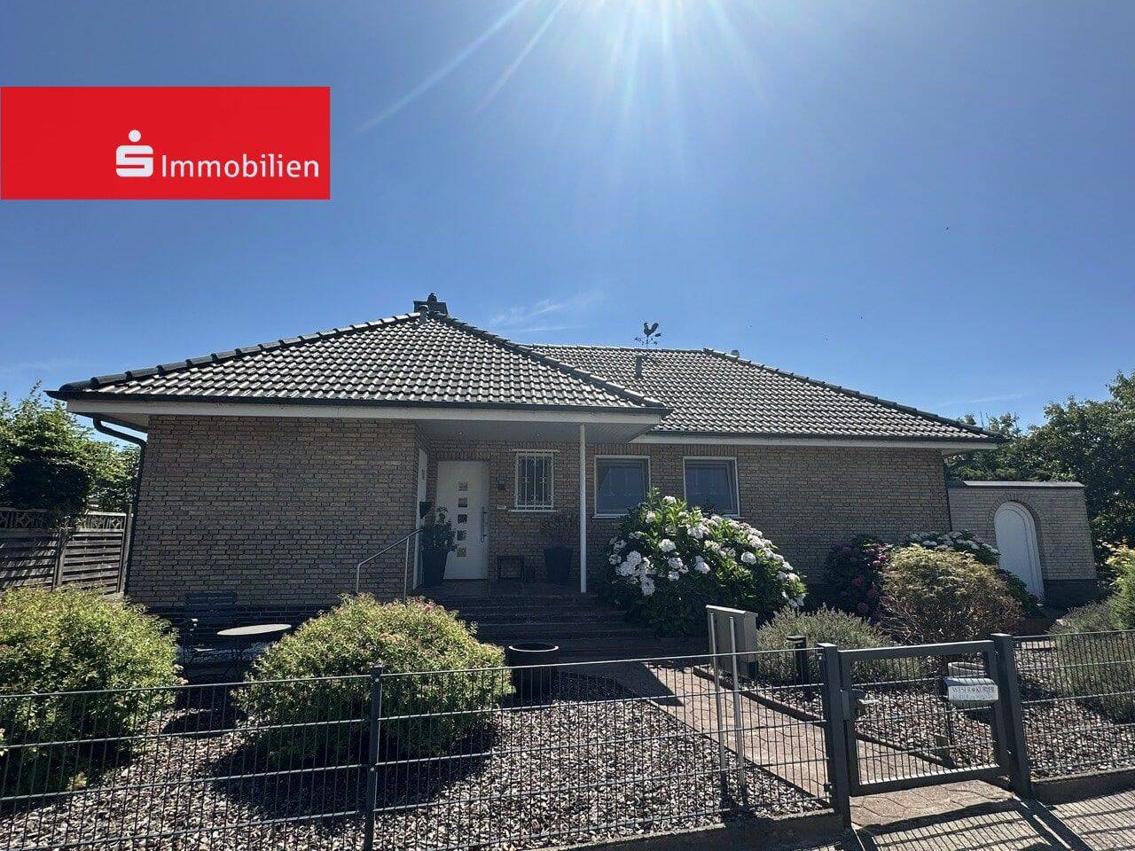 +++ Traumhafter Bungalow, liebevoll komplett modernisiert +++, 28844 Weyhe