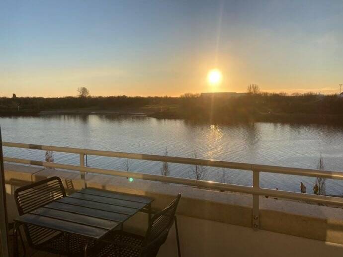 Wohnen auf höchstem Niveau, Penthouse, direkte Wasserlage, 3 Zimmer, Überseestadt, 28217 Bremen (Handelshäfen Steffensweg Utbremen Westend)